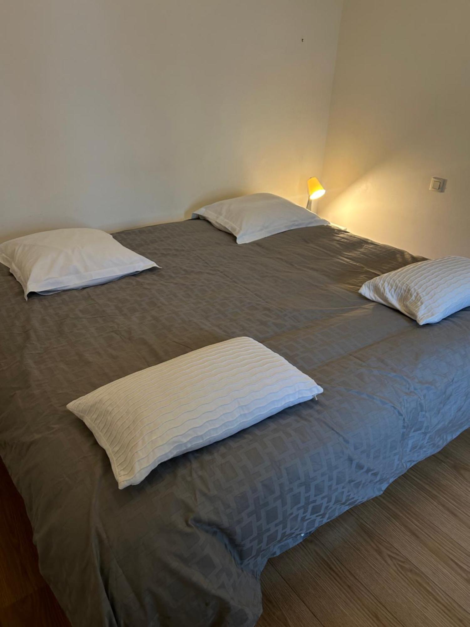 Jolie Maison Familiale Guingamp Zewnętrze zdjęcie